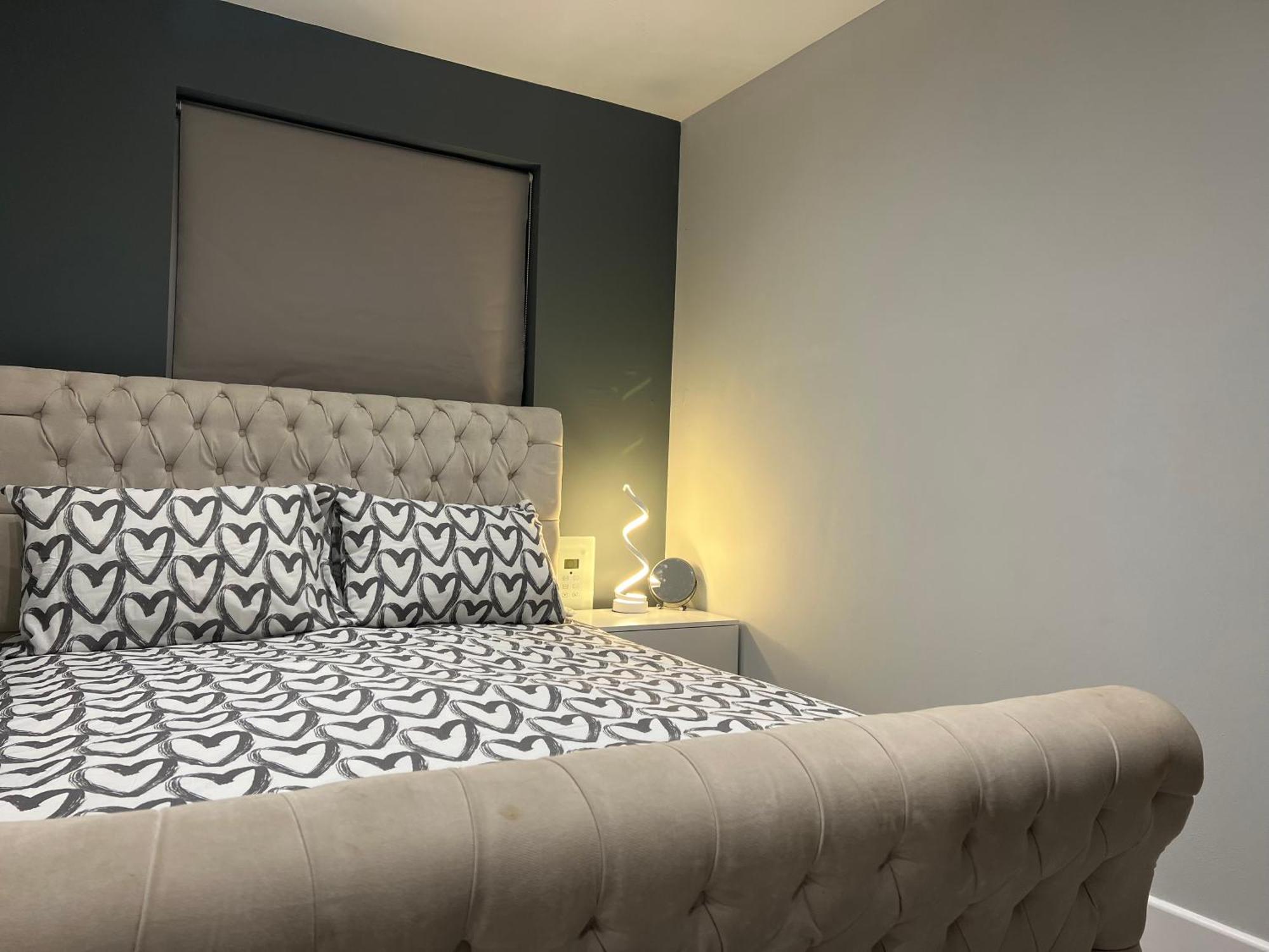 Апартаменти Broadway Retreat With Free Parking Герн-Бей Екстер'єр фото
